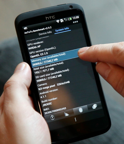 HTCs One X Plus (Bilder: Daniel Pook/Golem.de)